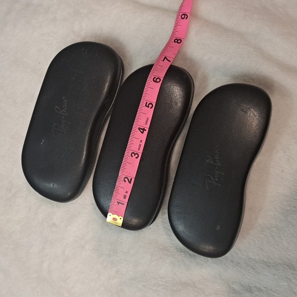 Bundle Of Ray-Ban Sunglass Cases - Picture 10 of 12